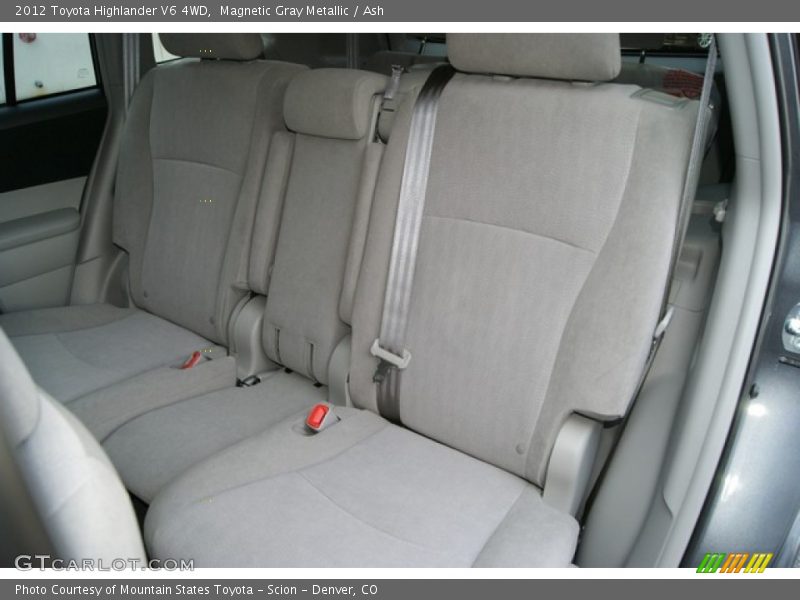 Magnetic Gray Metallic / Ash 2012 Toyota Highlander V6 4WD