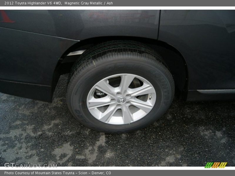Magnetic Gray Metallic / Ash 2012 Toyota Highlander V6 4WD