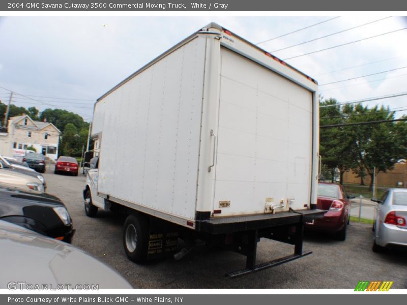 White / Gray 2004 GMC Savana Cutaway 3500 Commercial Moving Truck