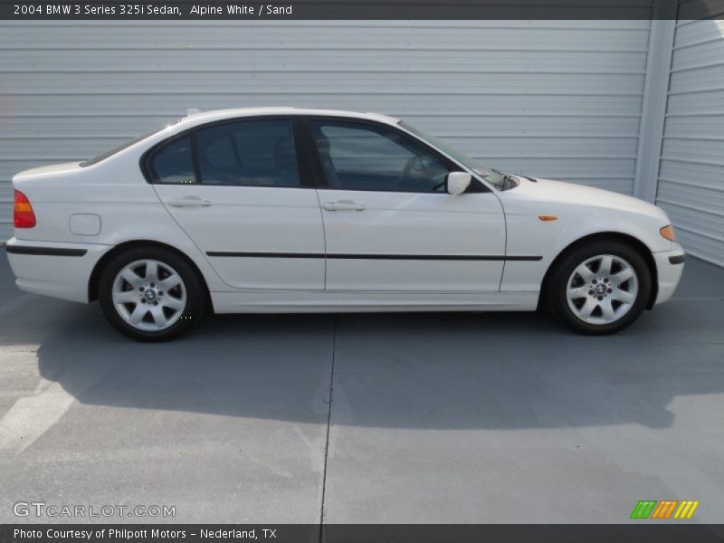 Alpine White / Sand 2004 BMW 3 Series 325i Sedan