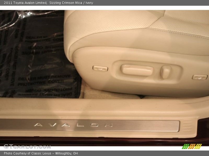 Sizzling Crimson Mica / Ivory 2011 Toyota Avalon Limited