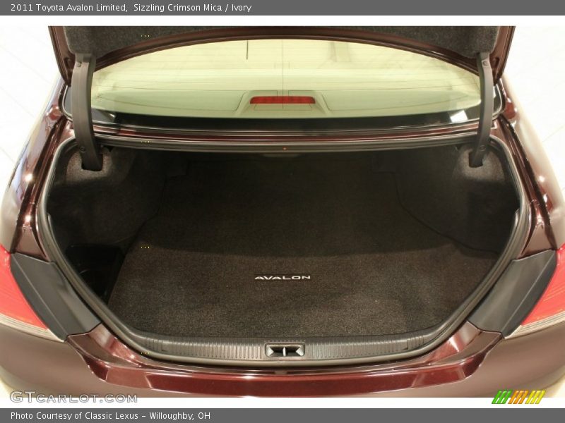 Sizzling Crimson Mica / Ivory 2011 Toyota Avalon Limited