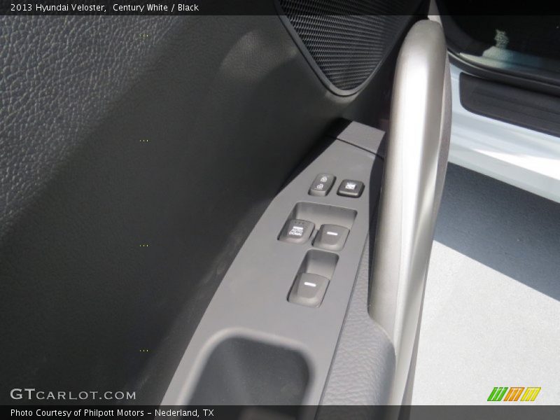 Century White / Black 2013 Hyundai Veloster