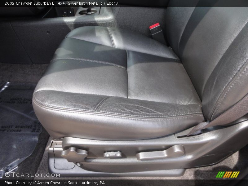Silver Birch Metallic / Ebony 2009 Chevrolet Suburban LT 4x4