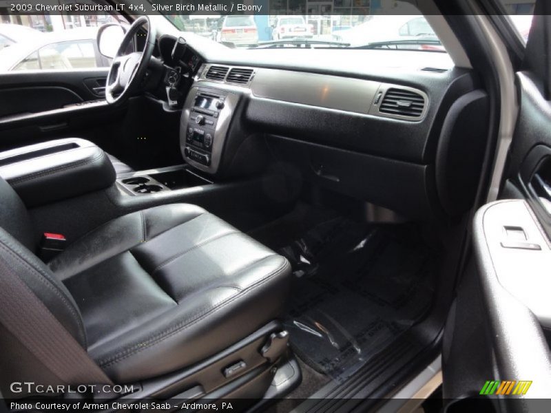 Silver Birch Metallic / Ebony 2009 Chevrolet Suburban LT 4x4