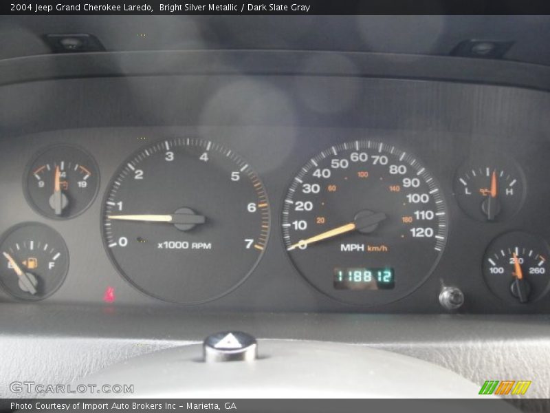 Bright Silver Metallic / Dark Slate Gray 2004 Jeep Grand Cherokee Laredo