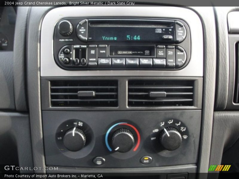 Bright Silver Metallic / Dark Slate Gray 2004 Jeep Grand Cherokee Laredo