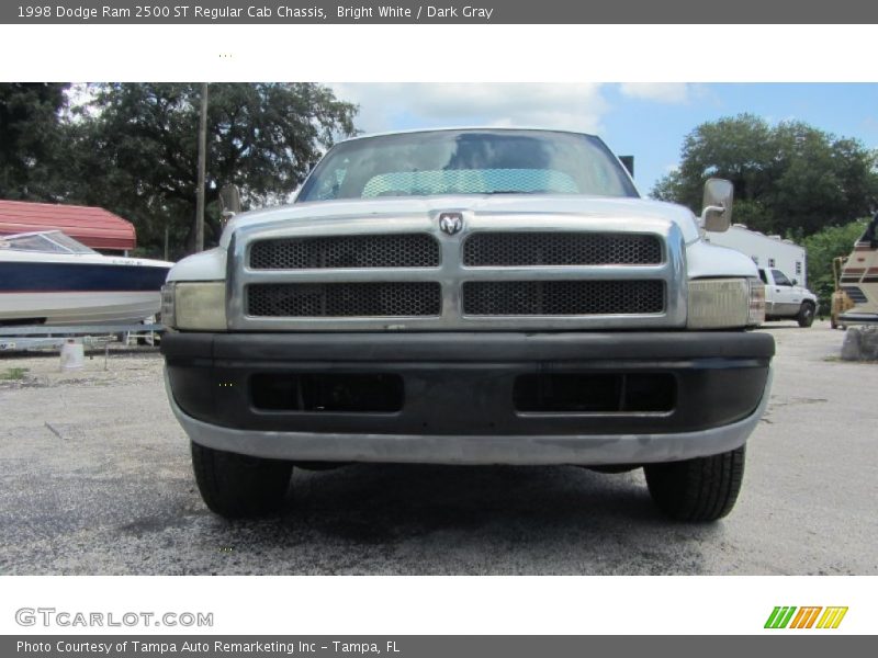 Bright White / Dark Gray 1998 Dodge Ram 2500 ST Regular Cab Chassis