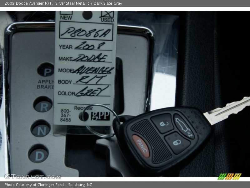 Silver Steel Metallic / Dark Slate Gray 2009 Dodge Avenger R/T