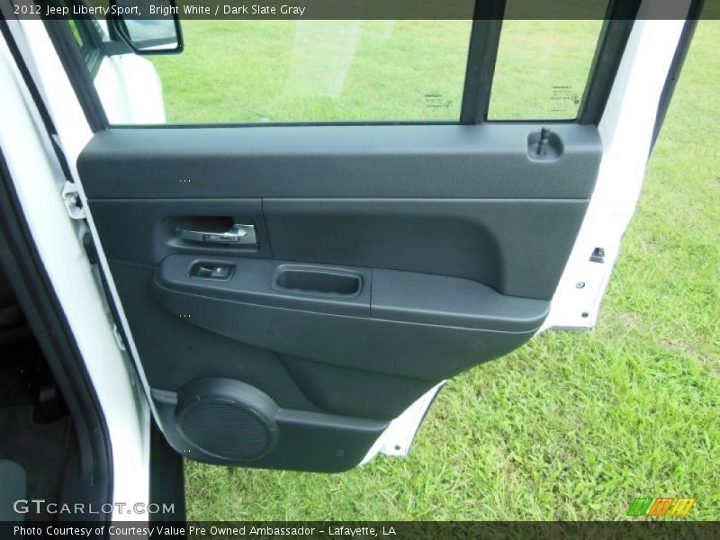 Bright White / Dark Slate Gray 2012 Jeep Liberty Sport