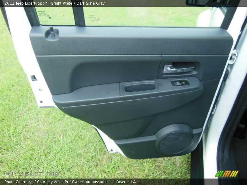 Bright White / Dark Slate Gray 2012 Jeep Liberty Sport