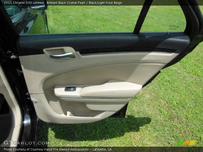 Brilliant Black Crystal Pearl / Black/Light Frost Beige 2011 Chrysler 300 Limited