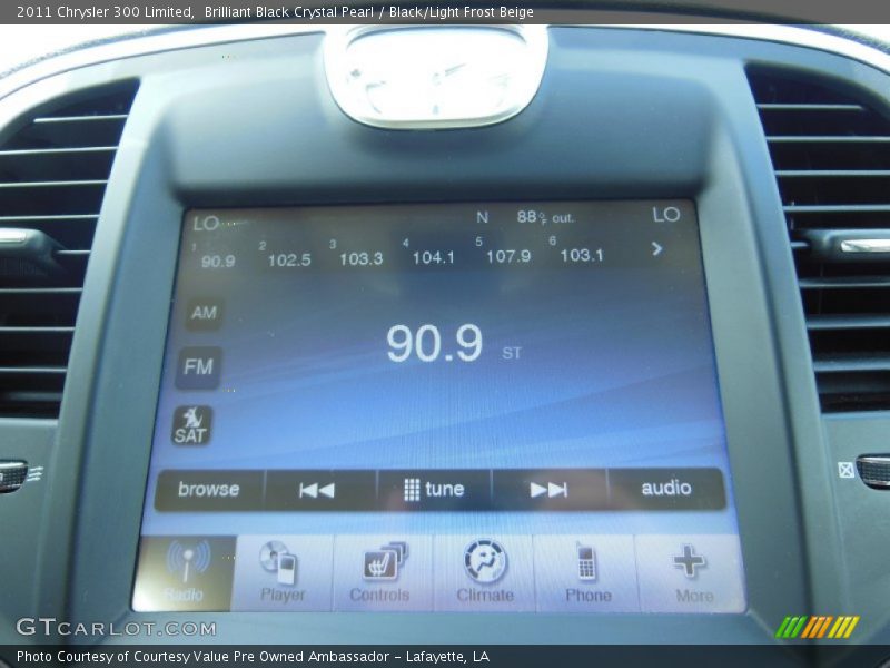 Brilliant Black Crystal Pearl / Black/Light Frost Beige 2011 Chrysler 300 Limited