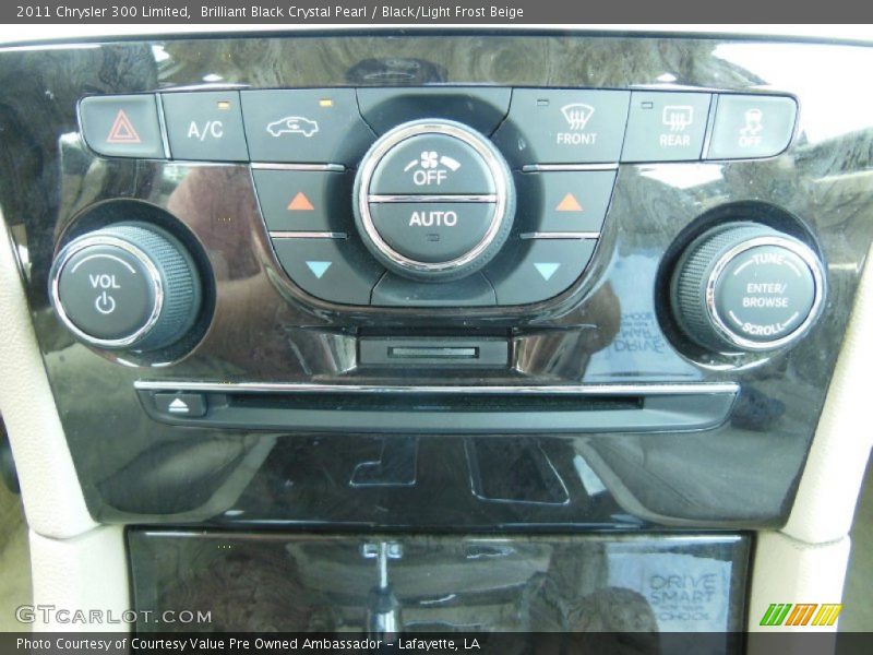 Brilliant Black Crystal Pearl / Black/Light Frost Beige 2011 Chrysler 300 Limited