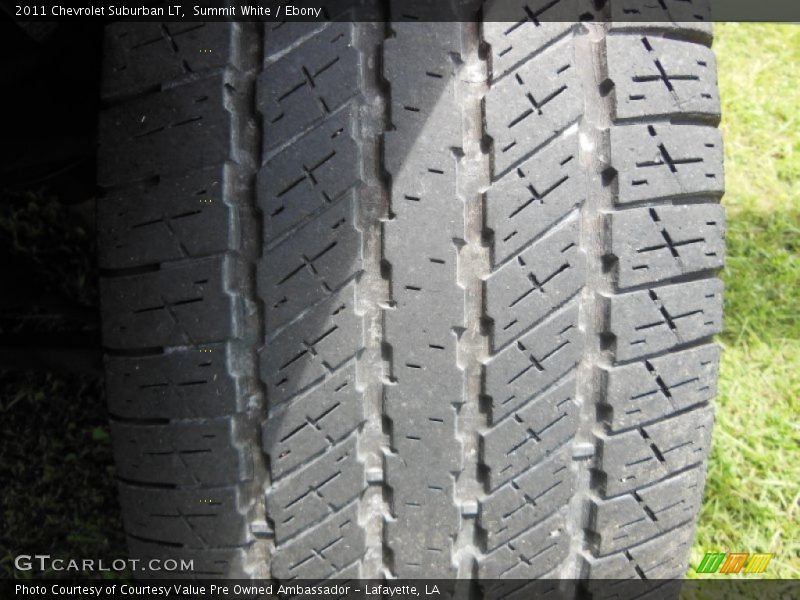Summit White / Ebony 2011 Chevrolet Suburban LT