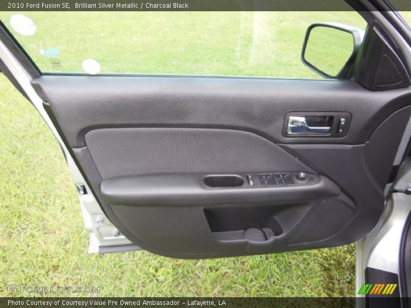 Brilliant Silver Metallic / Charcoal Black 2010 Ford Fusion SE