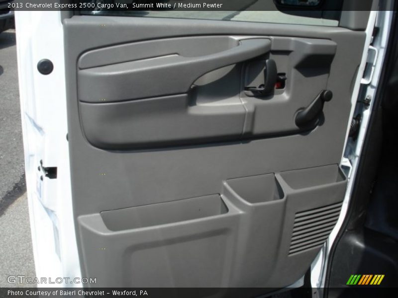 Summit White / Medium Pewter 2013 Chevrolet Express 2500 Cargo Van