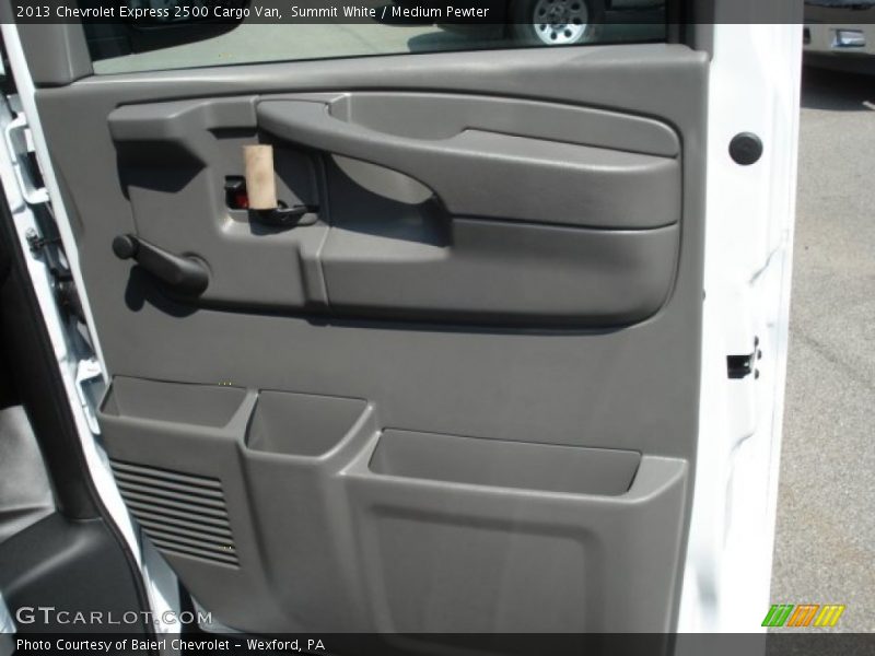 Summit White / Medium Pewter 2013 Chevrolet Express 2500 Cargo Van