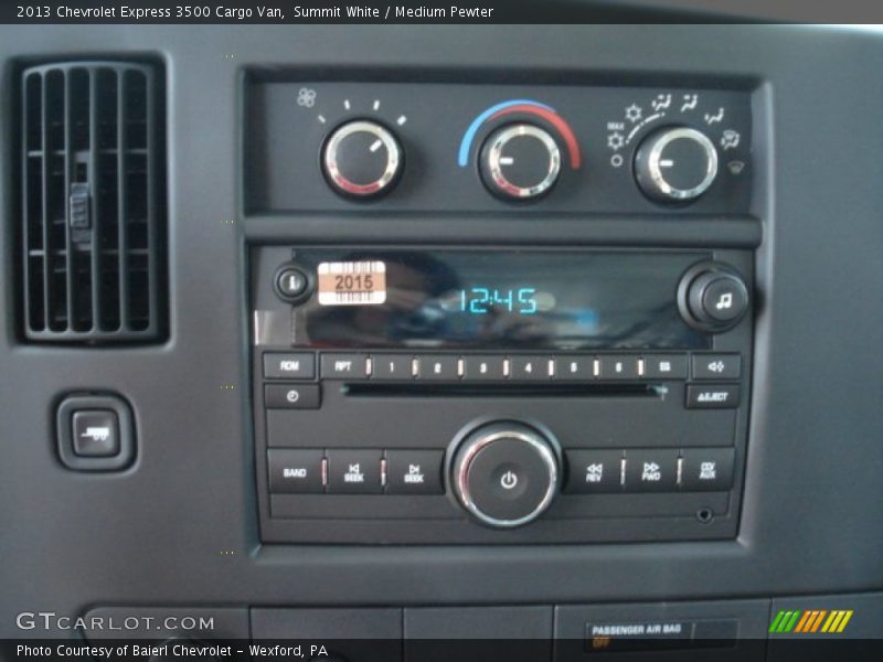 Summit White / Medium Pewter 2013 Chevrolet Express 3500 Cargo Van