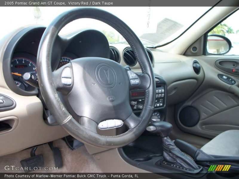Victory Red / Dark Taupe 2005 Pontiac Grand Am GT Coupe