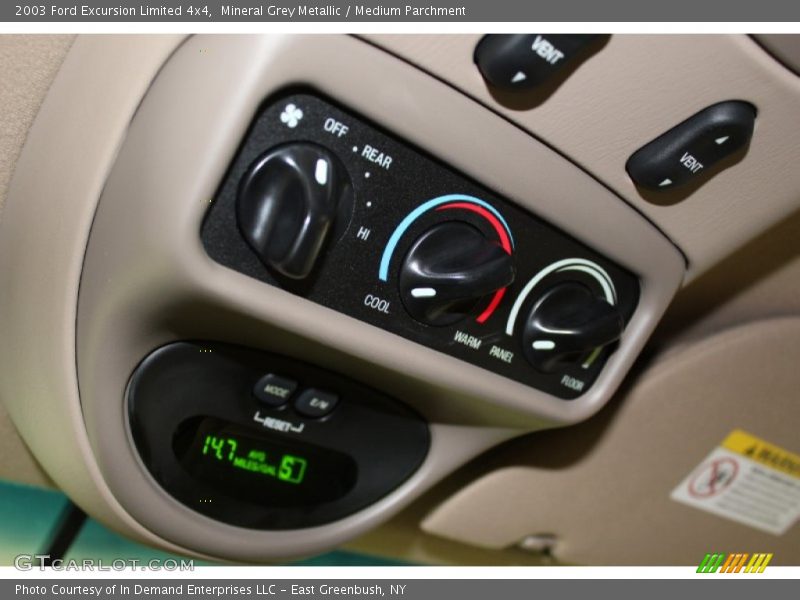 Controls of 2003 Excursion Limited 4x4