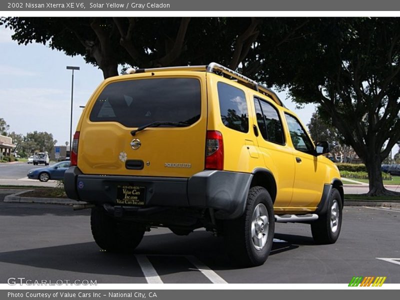 Solar Yellow / Gray Celadon 2002 Nissan Xterra XE V6