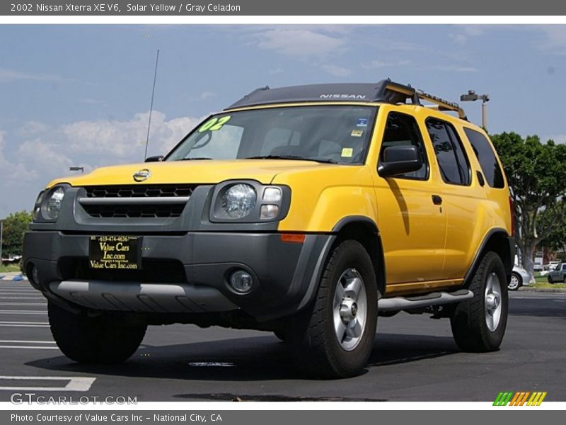 Solar Yellow / Gray Celadon 2002 Nissan Xterra XE V6