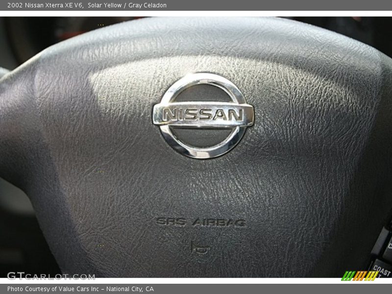 Solar Yellow / Gray Celadon 2002 Nissan Xterra XE V6