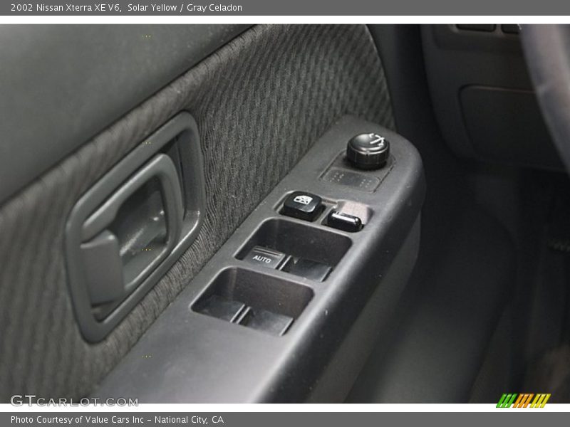 Controls of 2002 Xterra XE V6