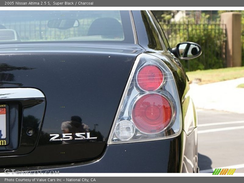 Super Black / Charcoal 2005 Nissan Altima 2.5 S