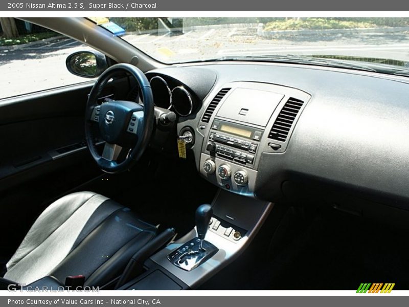 Super Black / Charcoal 2005 Nissan Altima 2.5 S