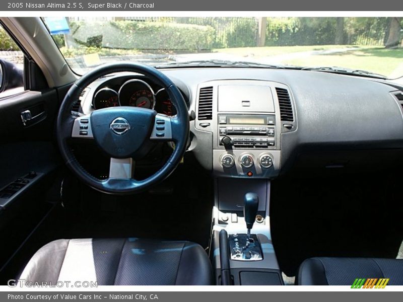 Super Black / Charcoal 2005 Nissan Altima 2.5 S