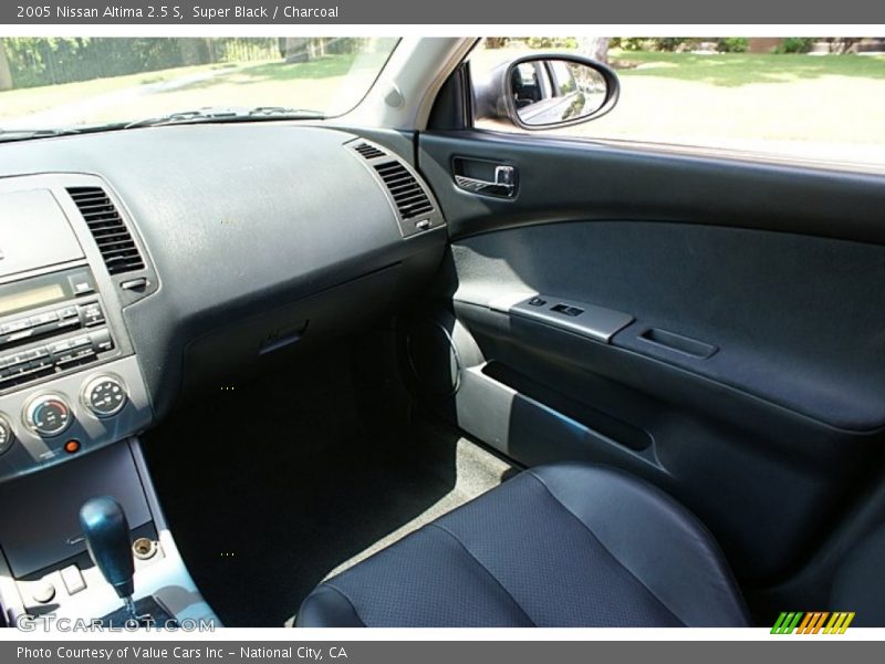 Super Black / Charcoal 2005 Nissan Altima 2.5 S