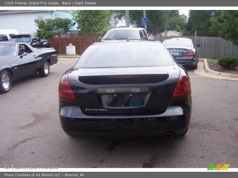 Black / Dark Pewter 2005 Pontiac Grand Prix Sedan