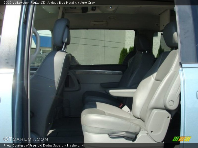 Antigua Blue Metallic / Aero Gray 2010 Volkswagen Routan SE
