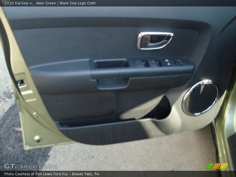 Alien Green / Black Soul Logo Cloth 2010 Kia Soul +