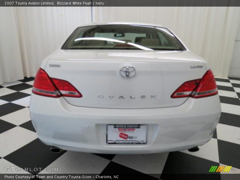 Blizzard White Pearl / Ivory 2007 Toyota Avalon Limited