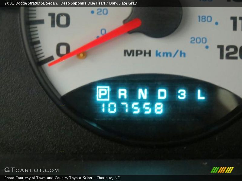 Deep Sapphire Blue Pearl / Dark Slate Gray 2001 Dodge Stratus SE Sedan