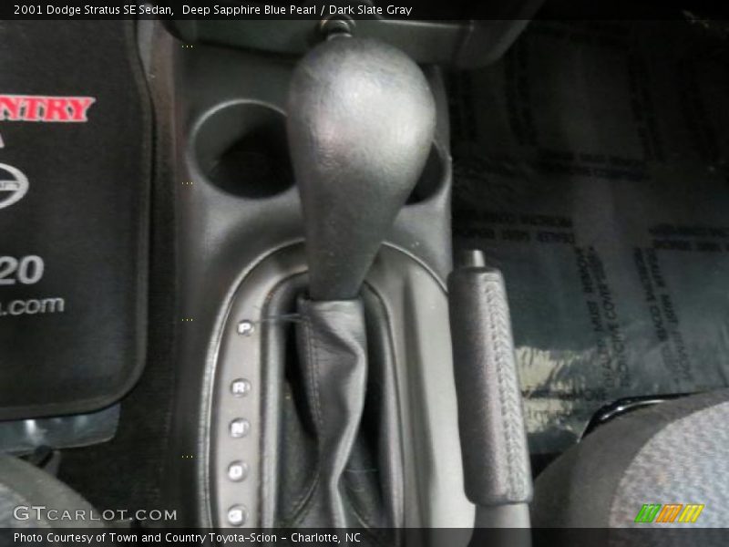 Deep Sapphire Blue Pearl / Dark Slate Gray 2001 Dodge Stratus SE Sedan