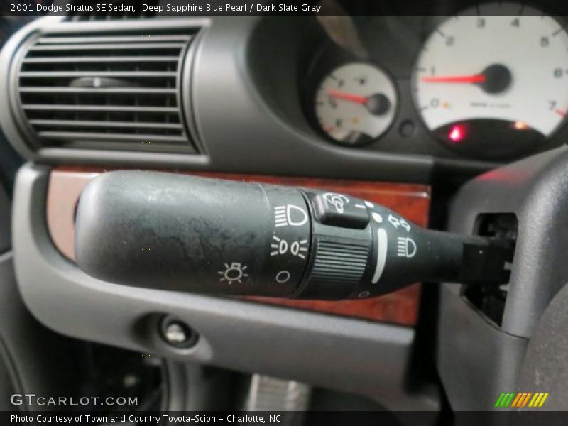 Controls of 2001 Stratus SE Sedan