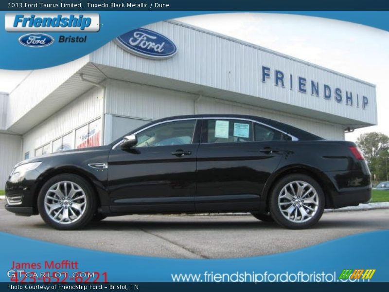 Tuxedo Black Metallic / Dune 2013 Ford Taurus Limited