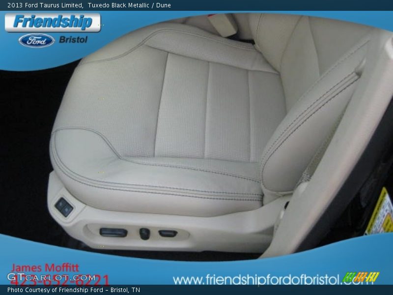 Tuxedo Black Metallic / Dune 2013 Ford Taurus Limited