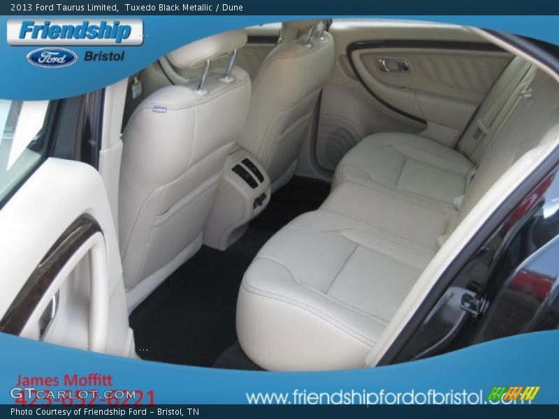 Tuxedo Black Metallic / Dune 2013 Ford Taurus Limited