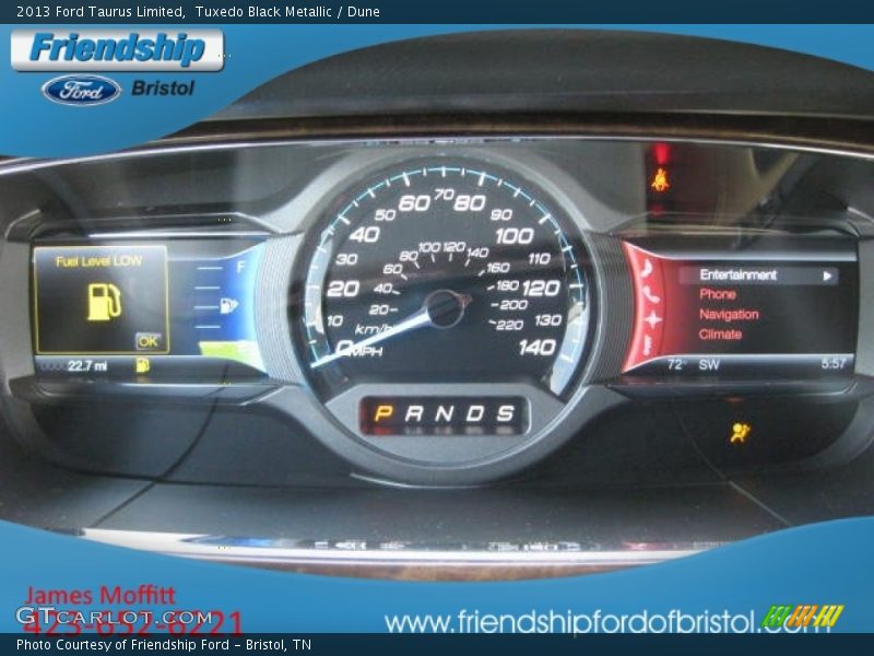 Tuxedo Black Metallic / Dune 2013 Ford Taurus Limited