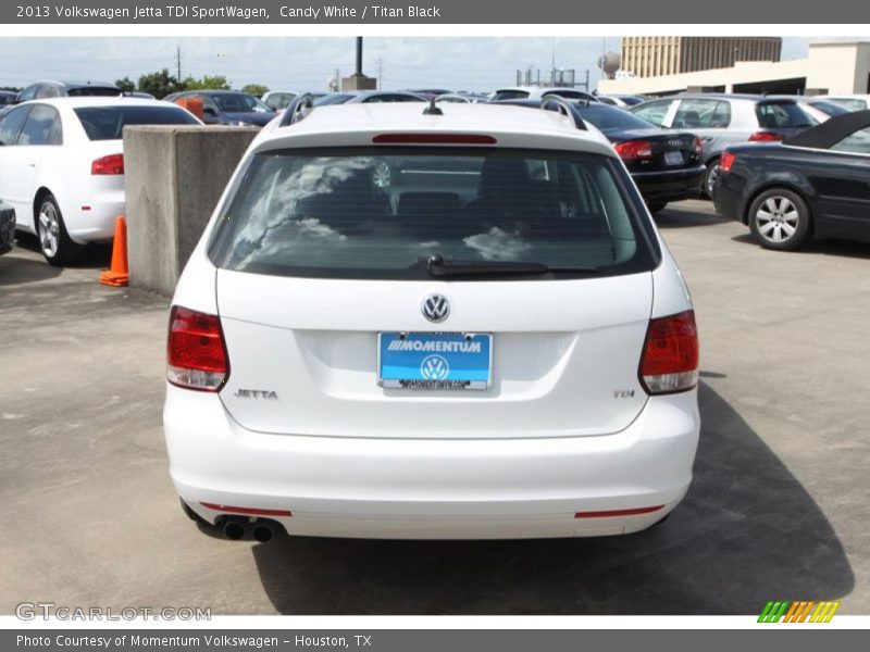 Candy White / Titan Black 2013 Volkswagen Jetta TDI SportWagen
