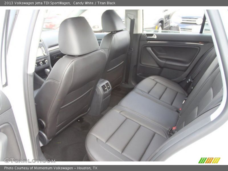 Candy White / Titan Black 2013 Volkswagen Jetta TDI SportWagen