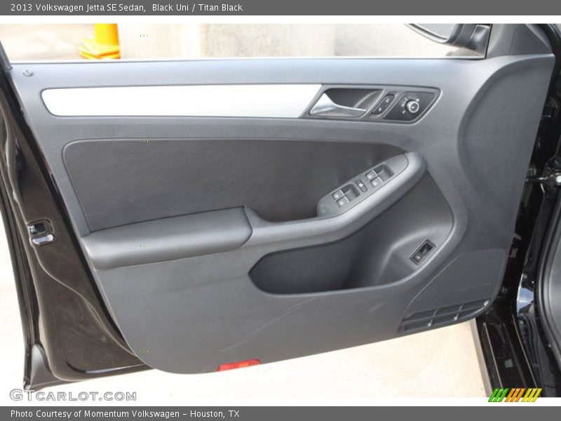 Black Uni / Titan Black 2013 Volkswagen Jetta SE Sedan