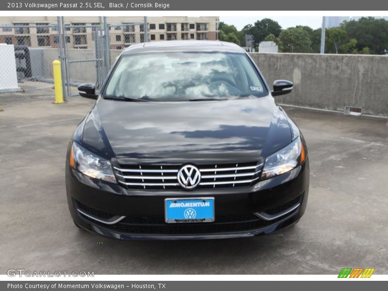 Black / Cornsilk Beige 2013 Volkswagen Passat 2.5L SEL