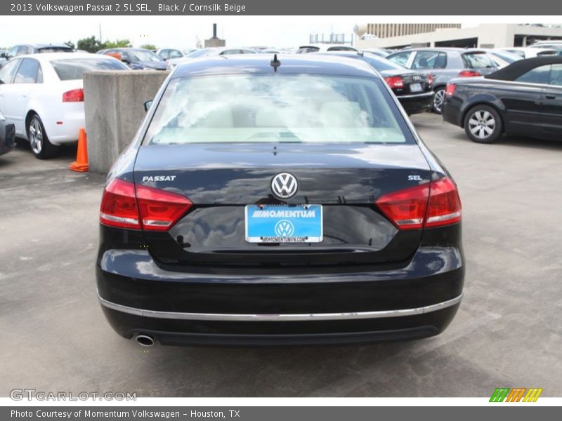 Black / Cornsilk Beige 2013 Volkswagen Passat 2.5L SEL