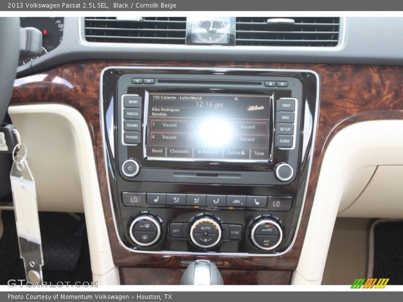 Black / Cornsilk Beige 2013 Volkswagen Passat 2.5L SEL